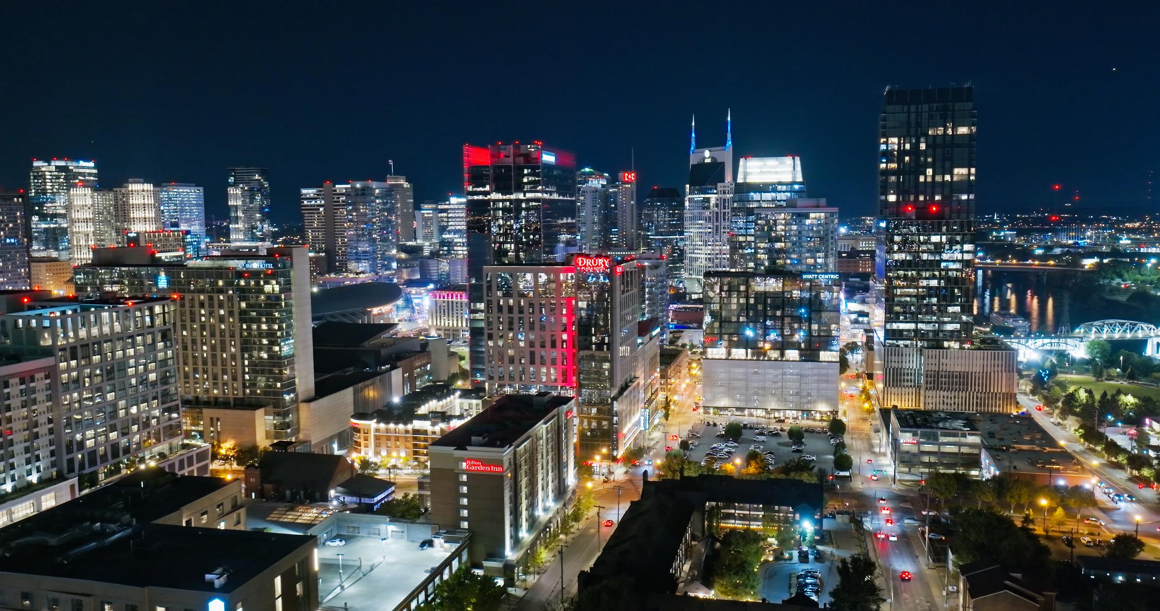 Nashville, Tennessee skyline at night