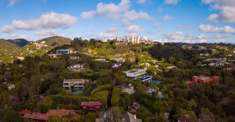 Investing in Los Angeles Luxury Real Estate