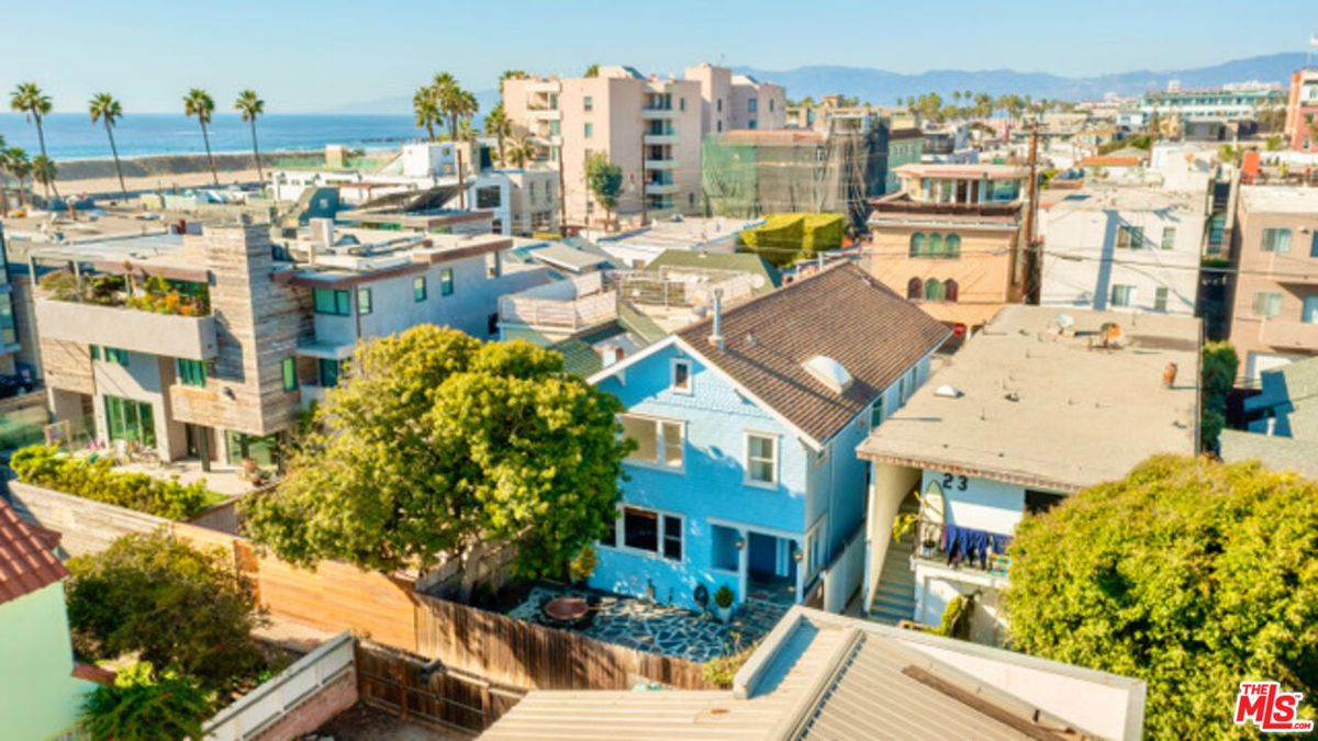 21 23rd Ave, Venice