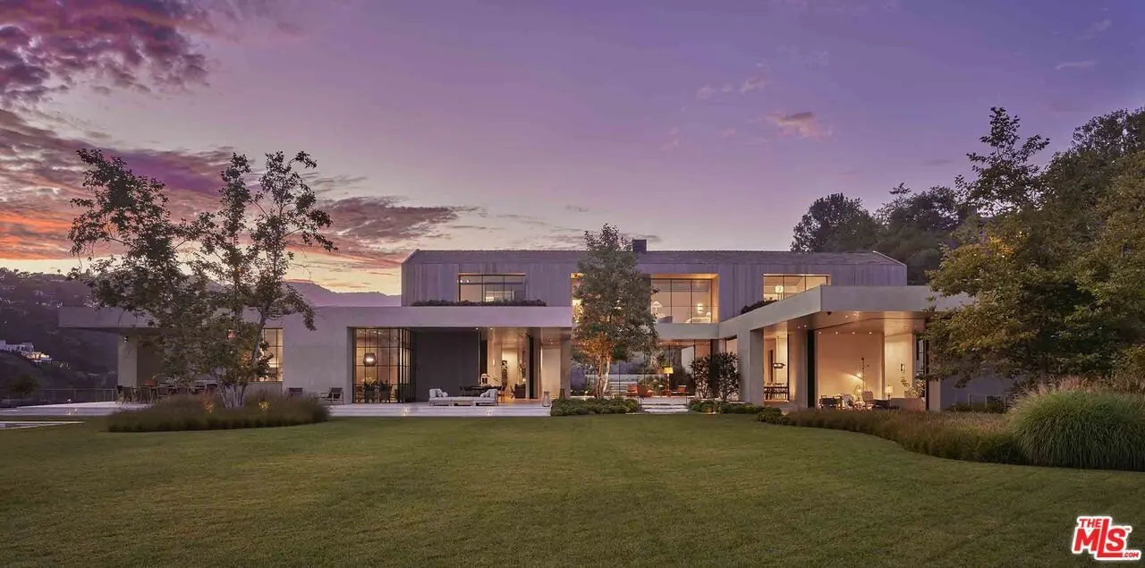 2188 Mandeville Canyon, Brentwood