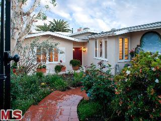 624 Lachman Lane, Pacific Palisades