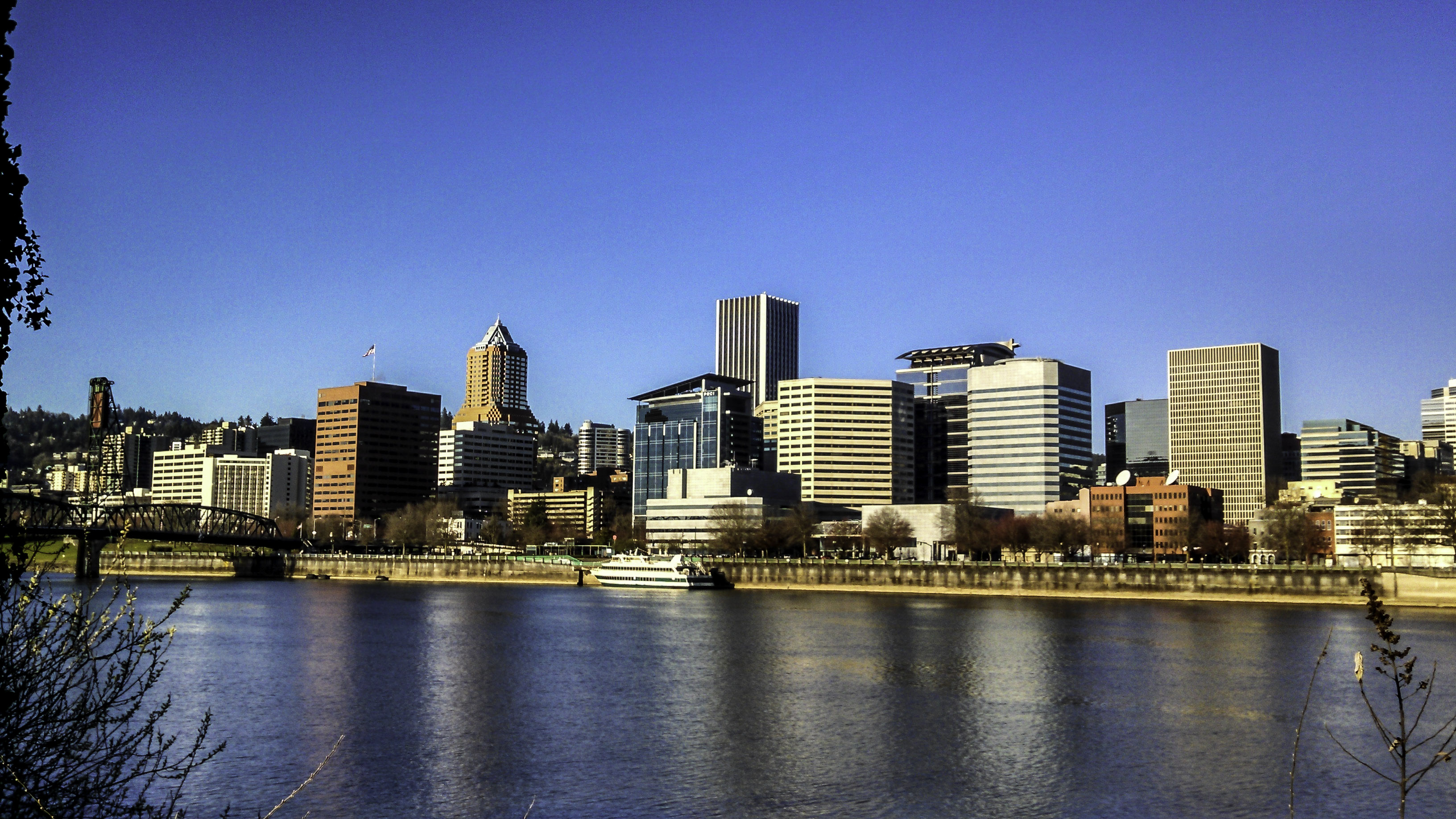 Portland, Oregon skyline along the river