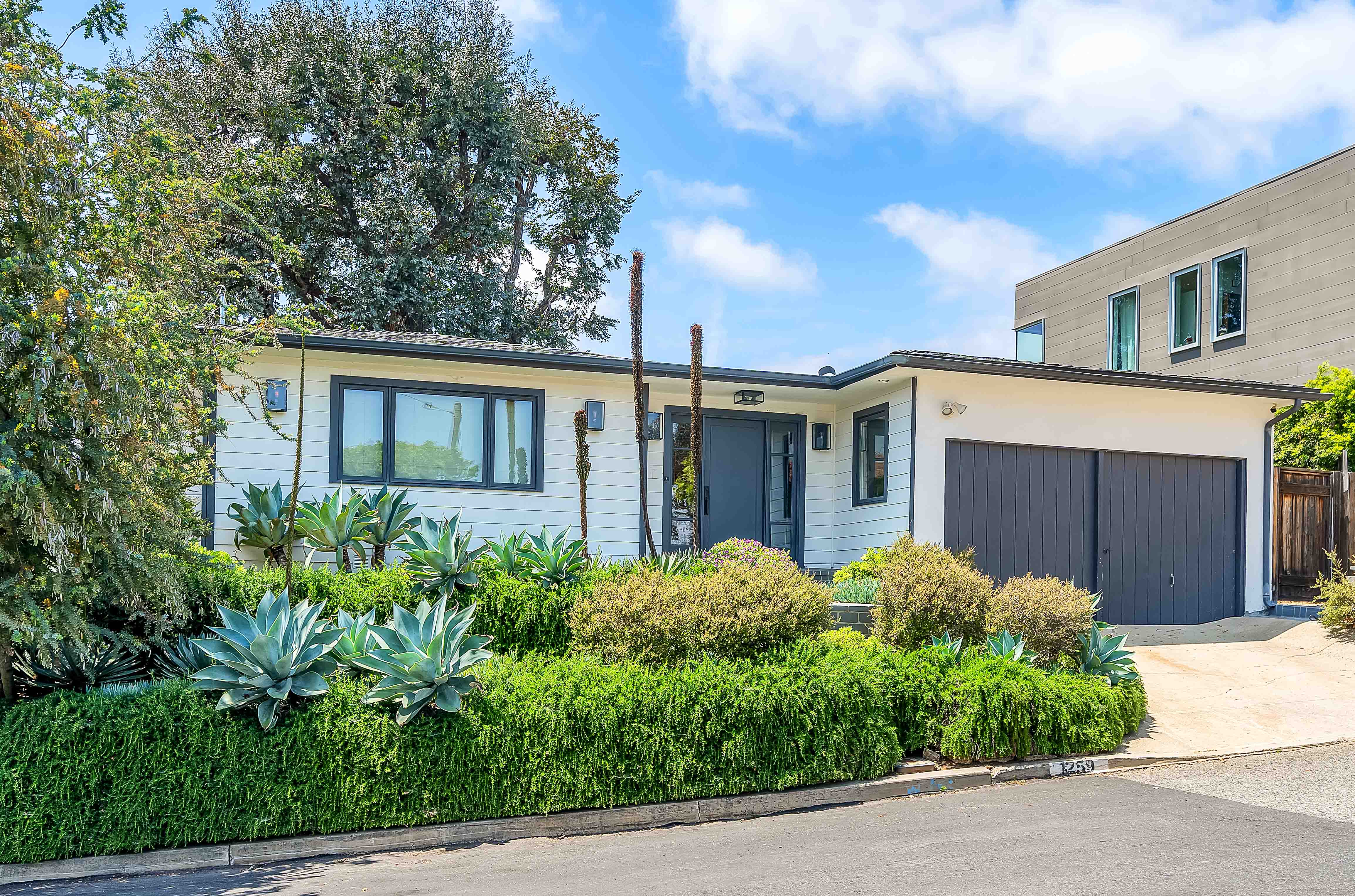 1247 Chautauqua Boulevard, Pacific Palisades
