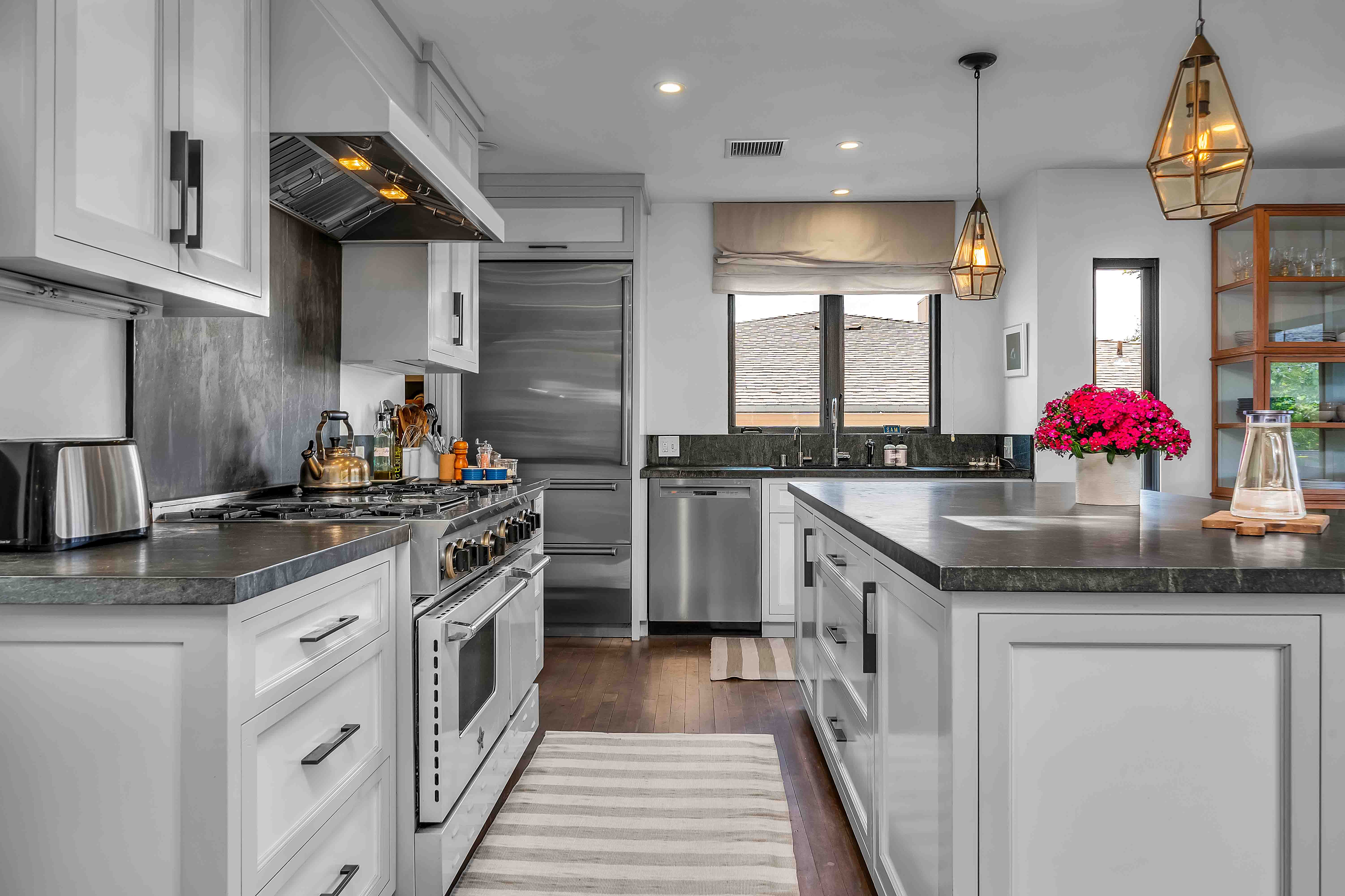 720 Adelaide Place, Santa Monica